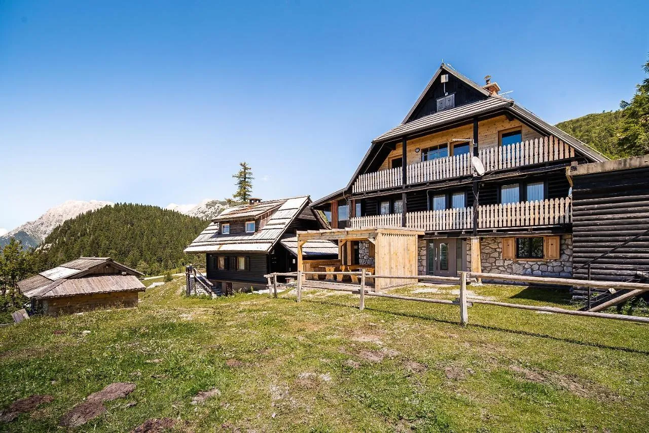 Apartments Zvoh, Krvavec, Ski-In, Ski-Out Cerklje na Gorenjskem