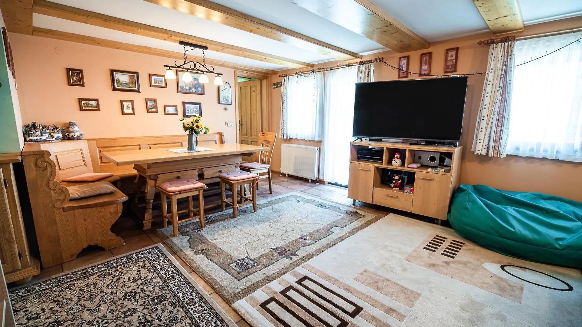 Apartments Zvoh, Krvavec, Ski-In, Ski-Out Cerklje na Gorenjskem Eslovenia